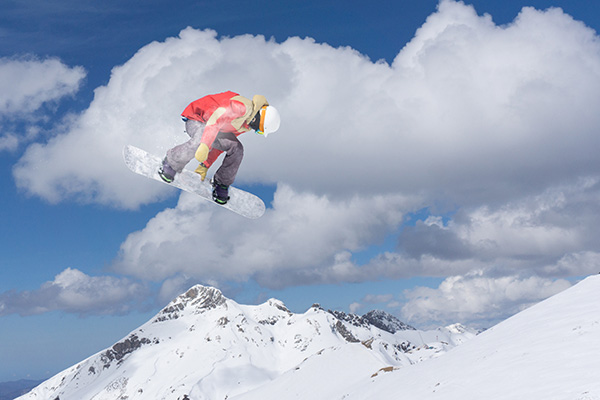 英派斯：研发成功并上市销售的冰雪系列产品有滑雪模拟机等