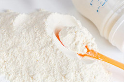 上海外高桥保税区海关全力守护婴幼儿奶粉供应畅通 3月以来累计进口216.83万罐