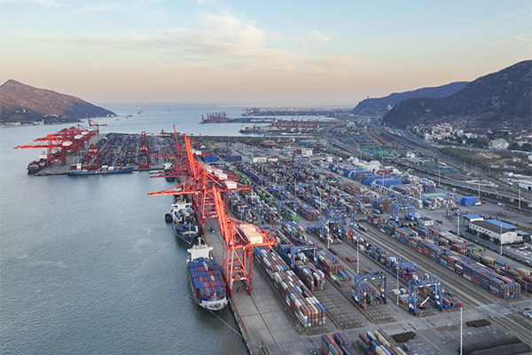北部湾港北海港区2个15万吨级泊位开放启用