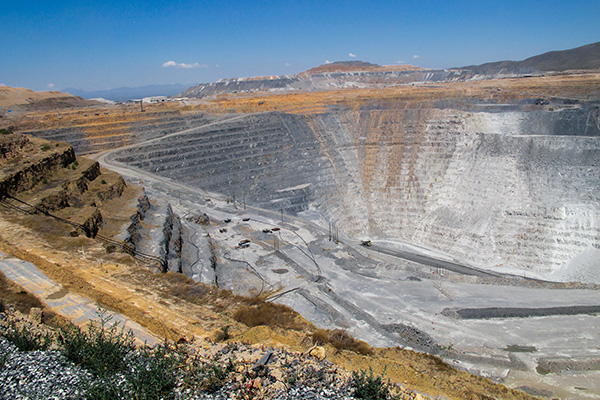 <em>北京利尔</em>：目前自有菱镁矿山一座，储量4000余万吨