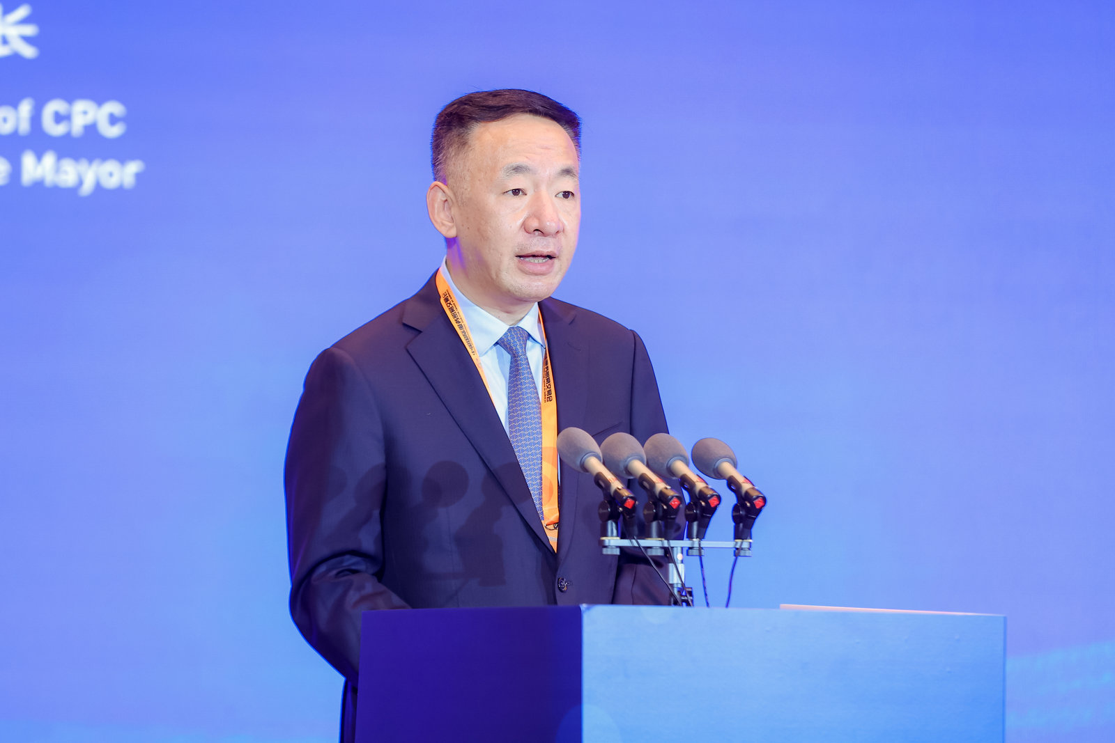 北京市委常委、副市长靳伟：把做强做大保险业放在首都金融业发展的突出位置