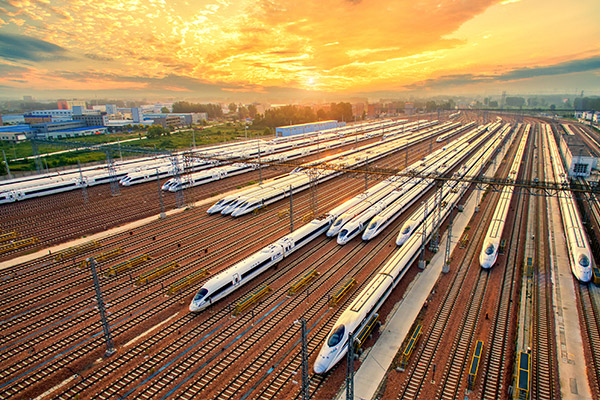 中国中车：公司目前没有研发每小时一千公里的真空超导列车