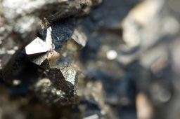 铁矿石价格“非理性”上涨 监管层频频发声剑指价格炒作