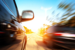 又一巨头,跨界造车!