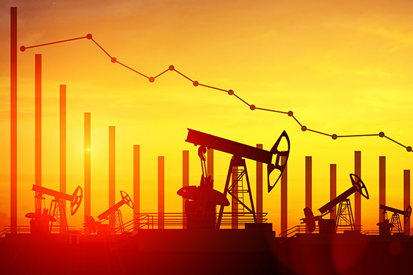 国际油价四周连跌 国内油价或下调