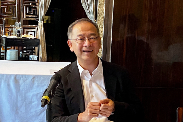 香港金管局总裁余伟文说热点：深化互联互通是未来的重点