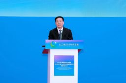 湖州市委书记陈浩：主动连接G60“大动脉” 着力培育八大新兴产业