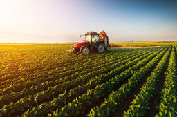 立夏至农事忙 相关上市公司积极助力农业生产